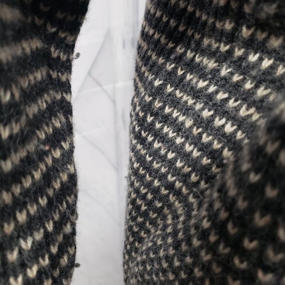 COPY - VTG Woolrich Gray Preppy Button Up Cardigan Size L - Picture 8 of 10